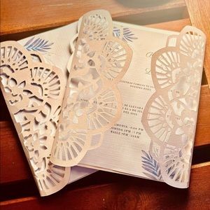 I make invitations for wedding I can make different type of invitations